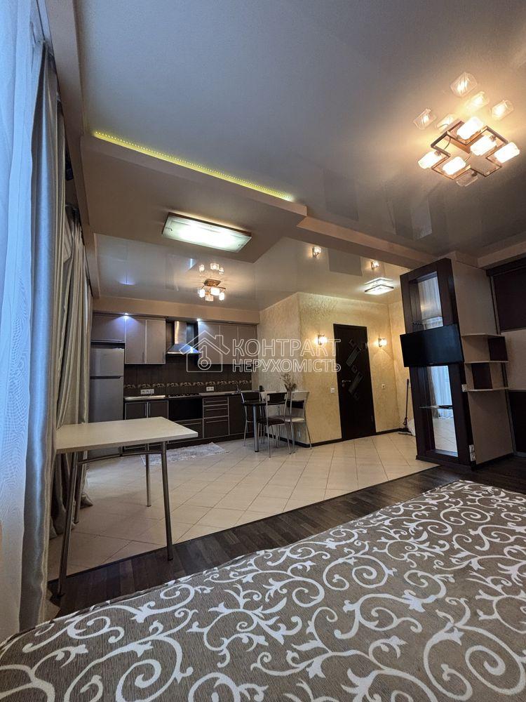 Оренда 1к. кв. метро Захисників України Центр