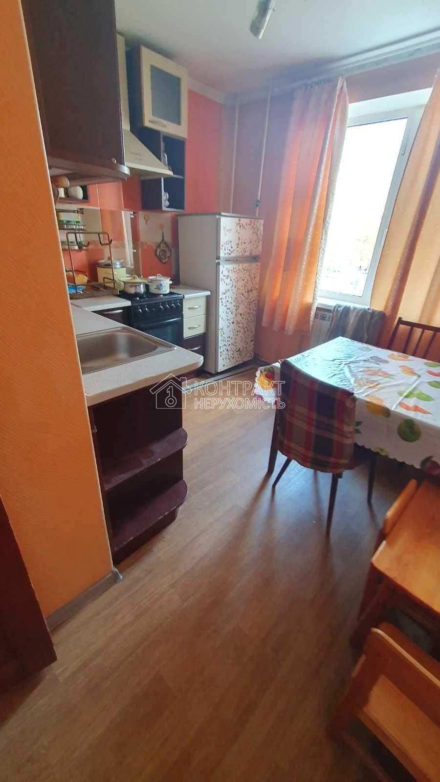 Продаж 1-кім. квартира (кухня - 9 кв.м) з добрим ремонтом Одеська