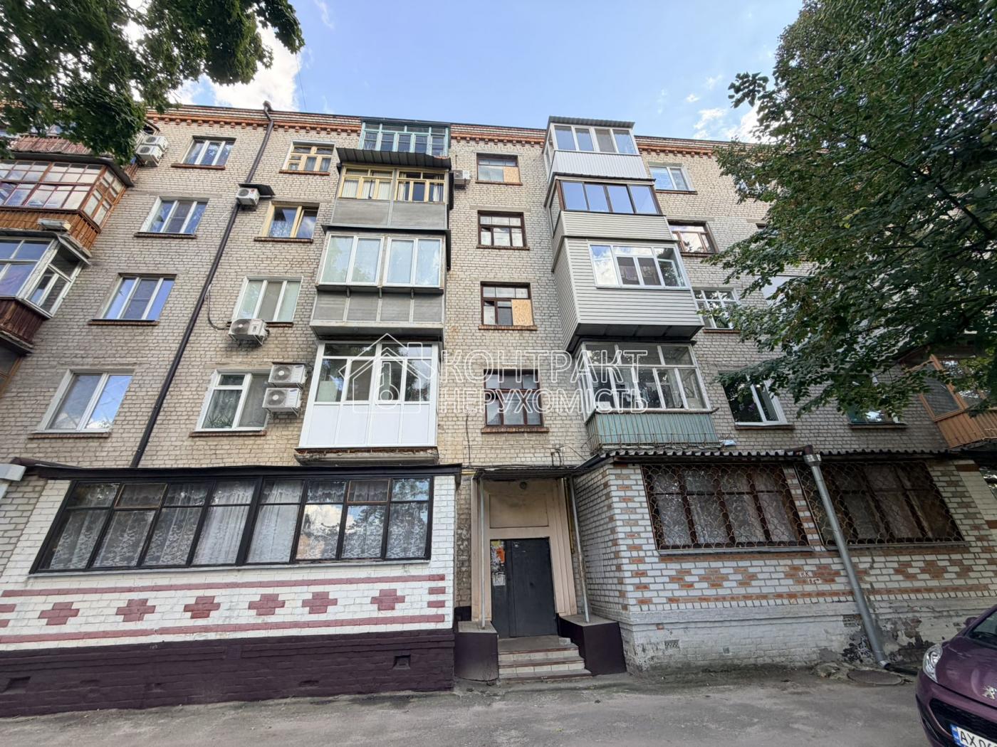 Продаж 1 км кв,сталінка ,ХТЗ, Індустріальний район