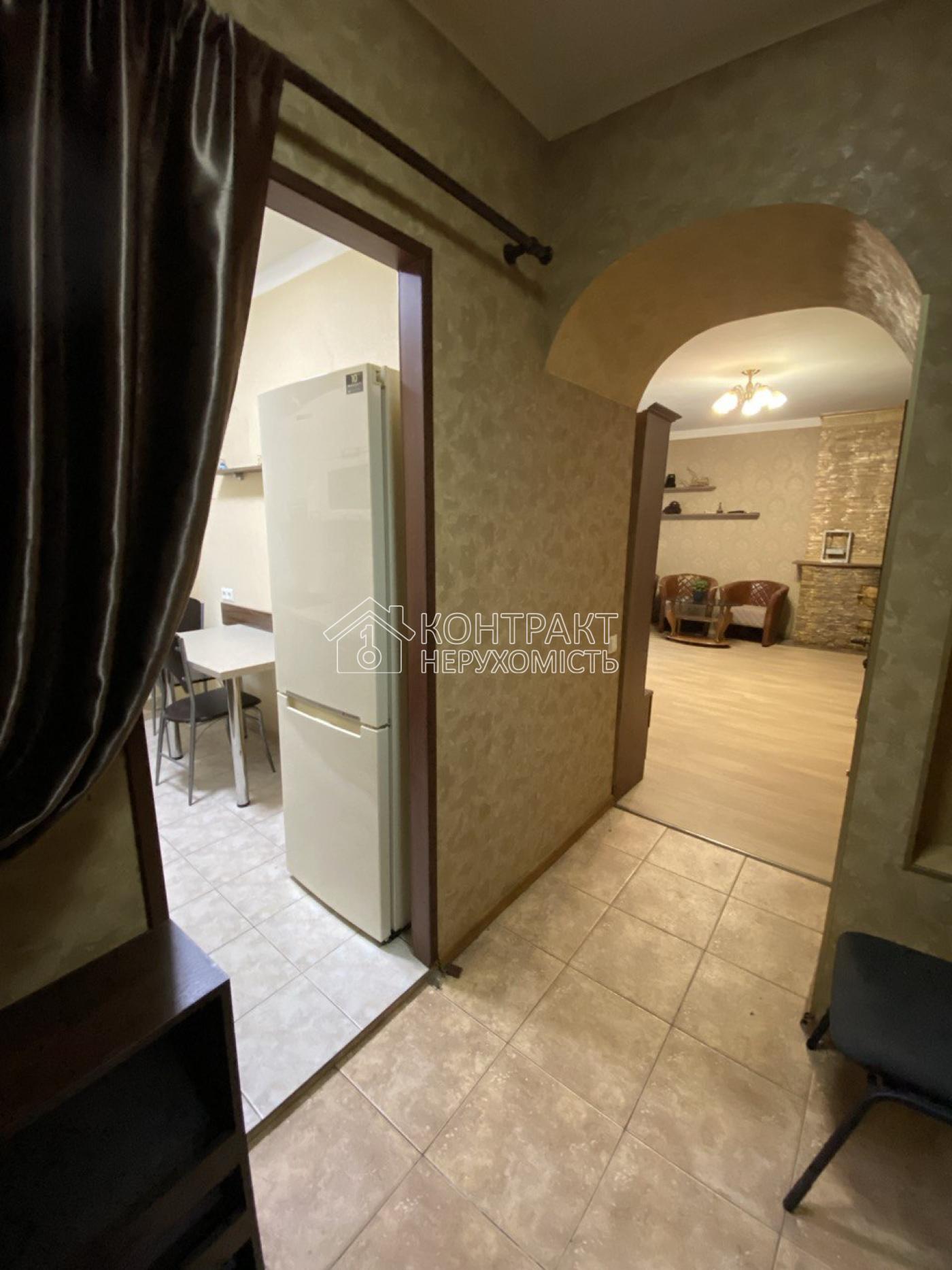 Продаж 2 рівневої квартири пров.Троіцький,10 Центр