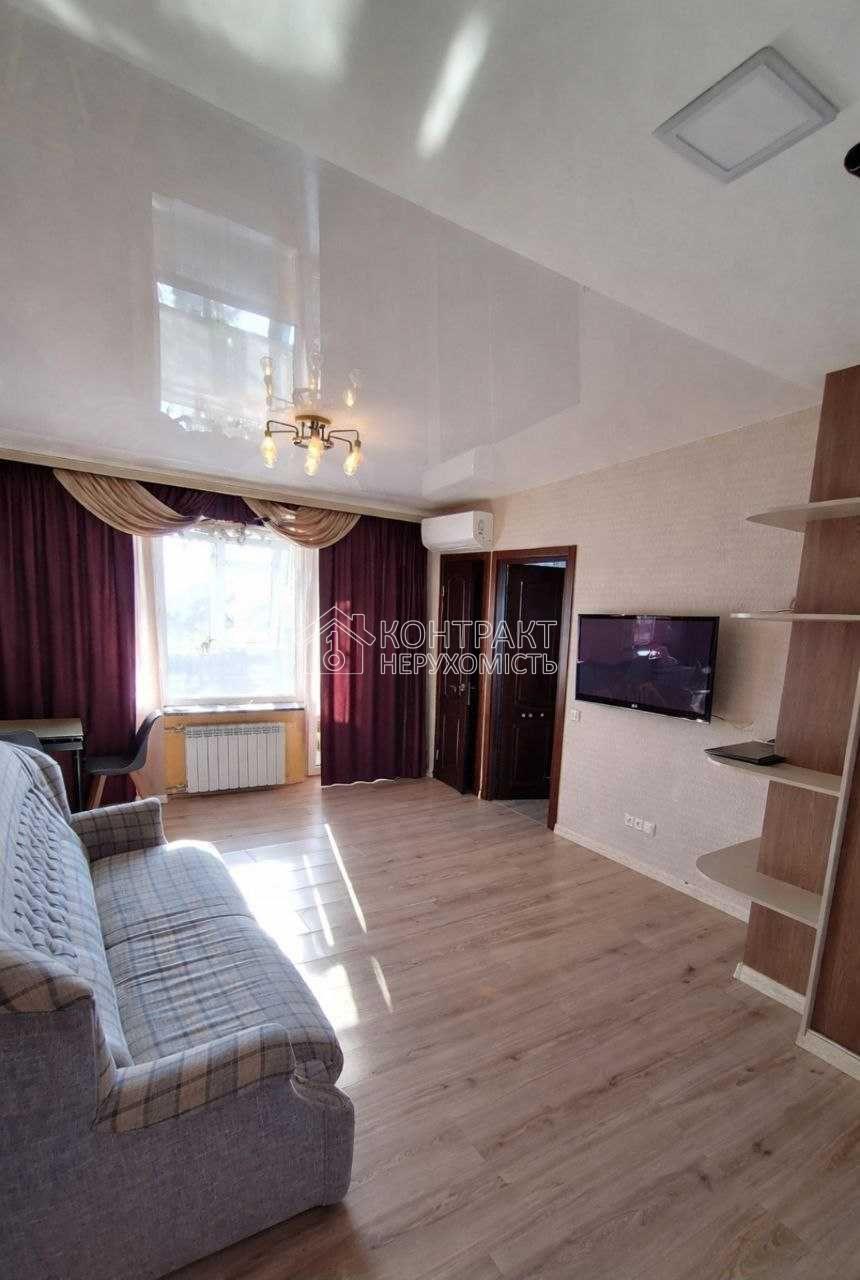 Продаж 2к з гаражом Ак. Павлова 44