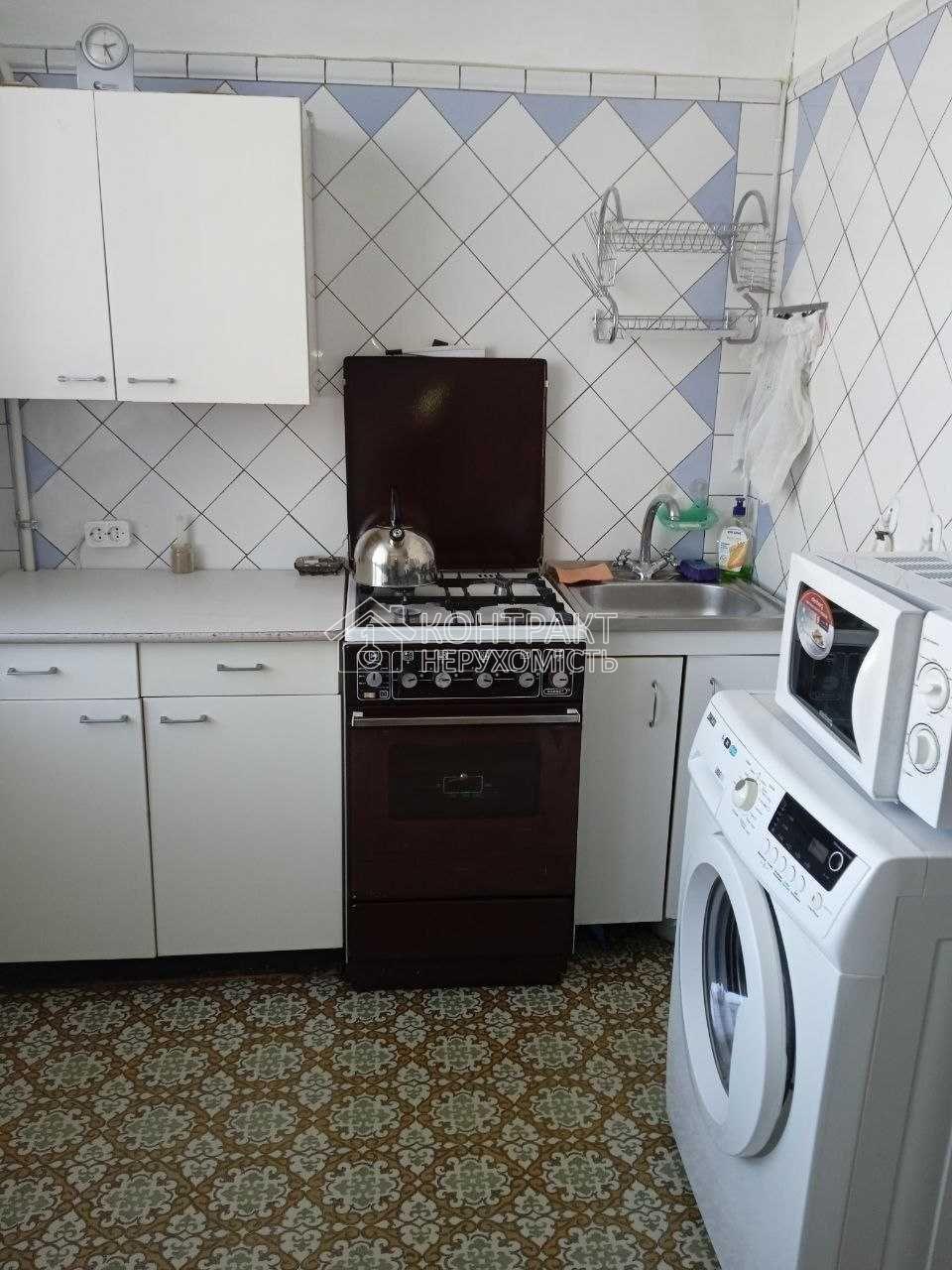 Оренда 2 кім в 3х кімнатній квартири