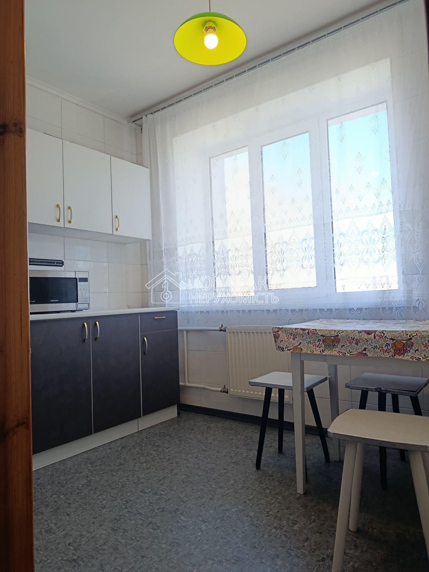 Продам 2 комнатную квартиру с ремонтом!