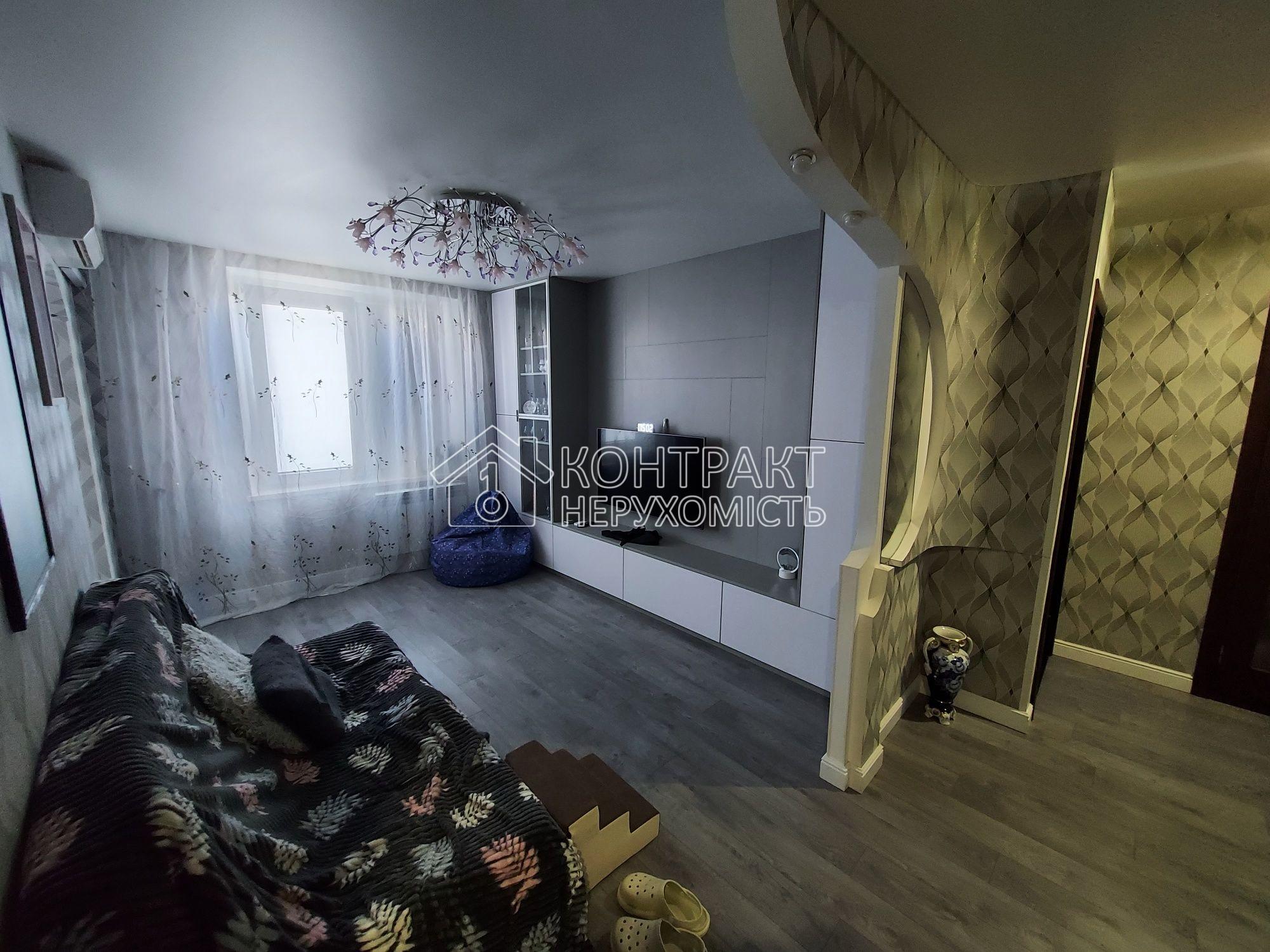 Продаж 3к кв. м.Студенческая 50м! Академика Павлова .