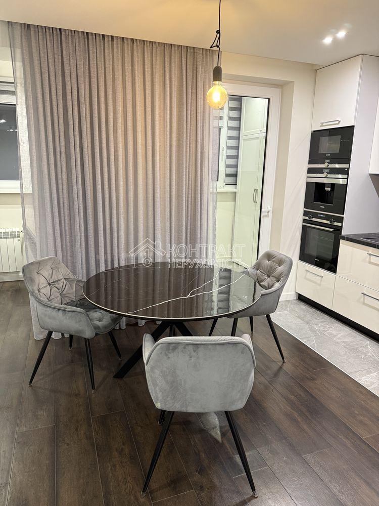 Продам 2 комн.квартиру ЖК Миру-1 86м2 Масельського