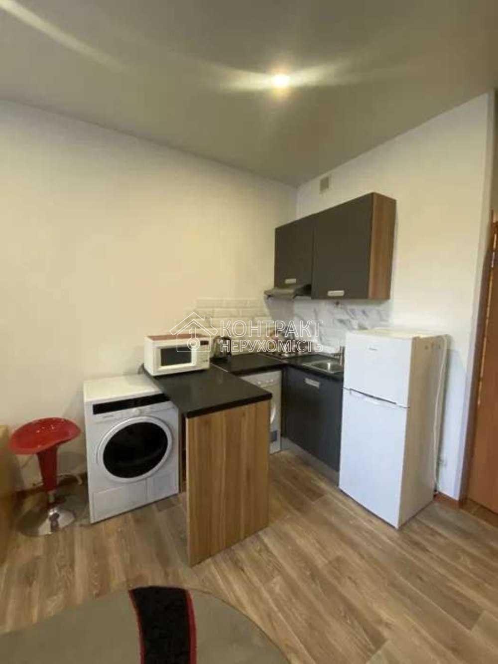 Оренда гостинки, Центр