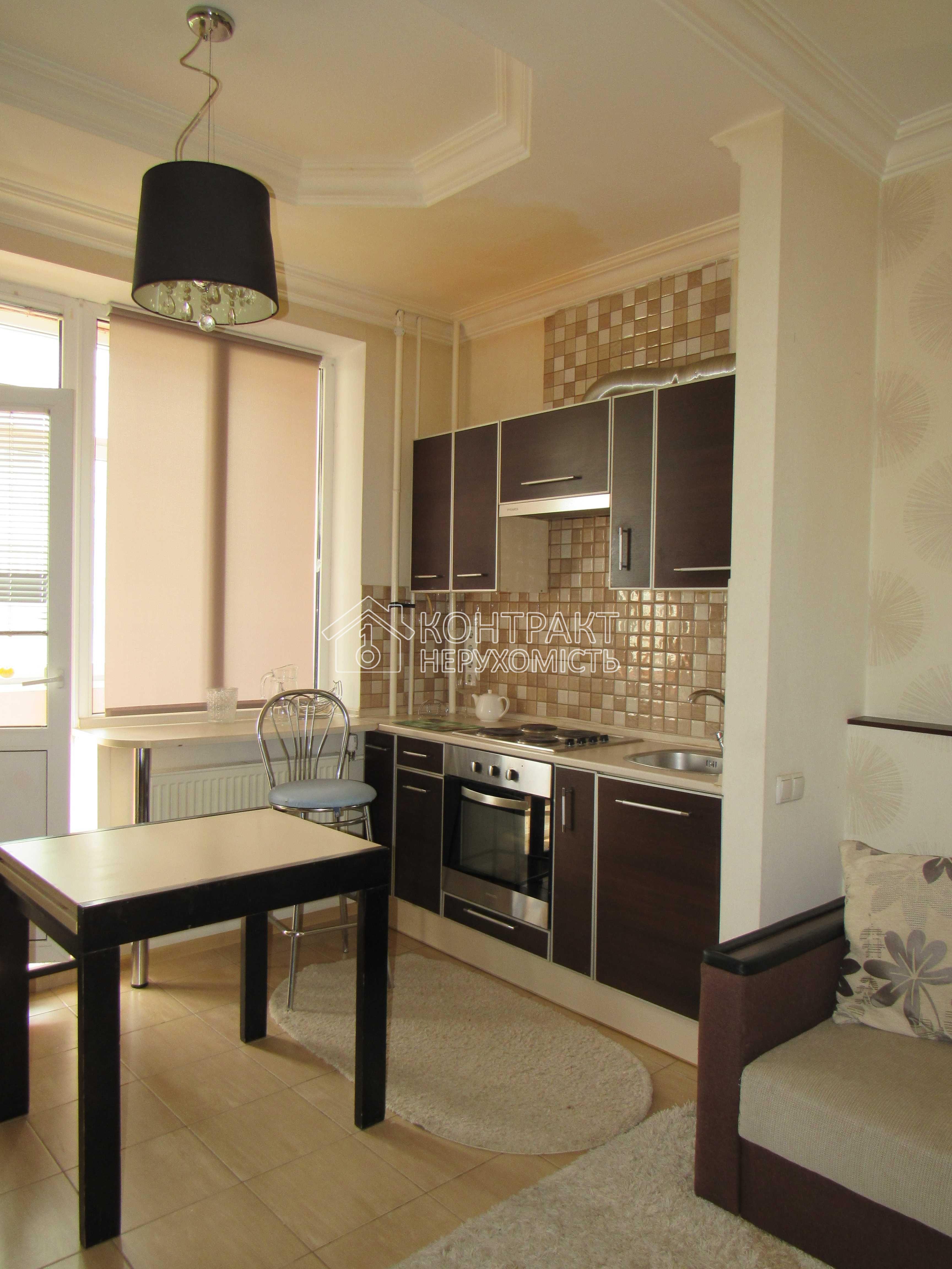 Продам 2 комн метро Салтовское Джокер 522