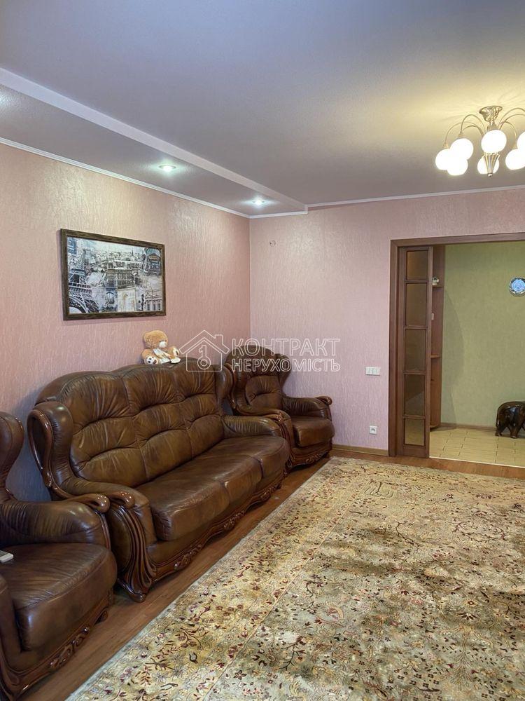 Продаж 3 к. квартири Холодна Гора