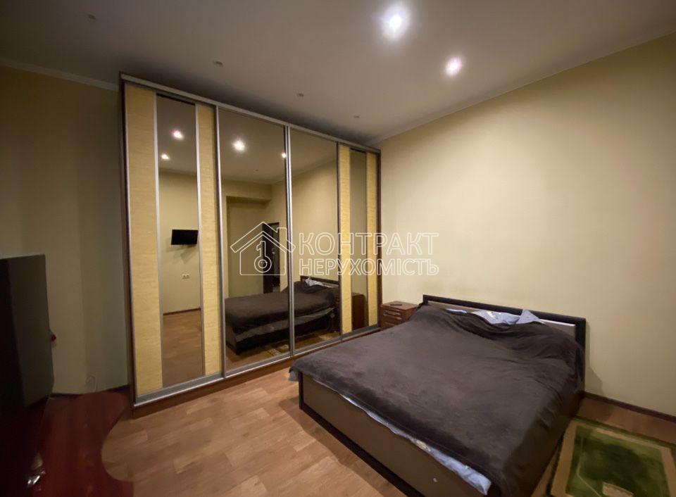 Данилевского! Науки! Продам большую 2к 62 м2