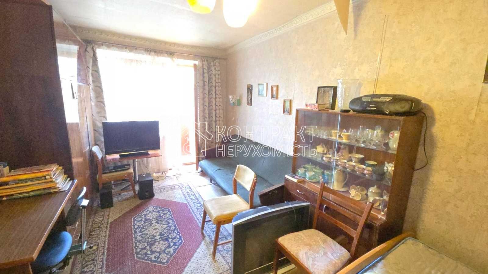 Продам 1 ком квартиру метро Индустриальная ул Шариковая 18000
