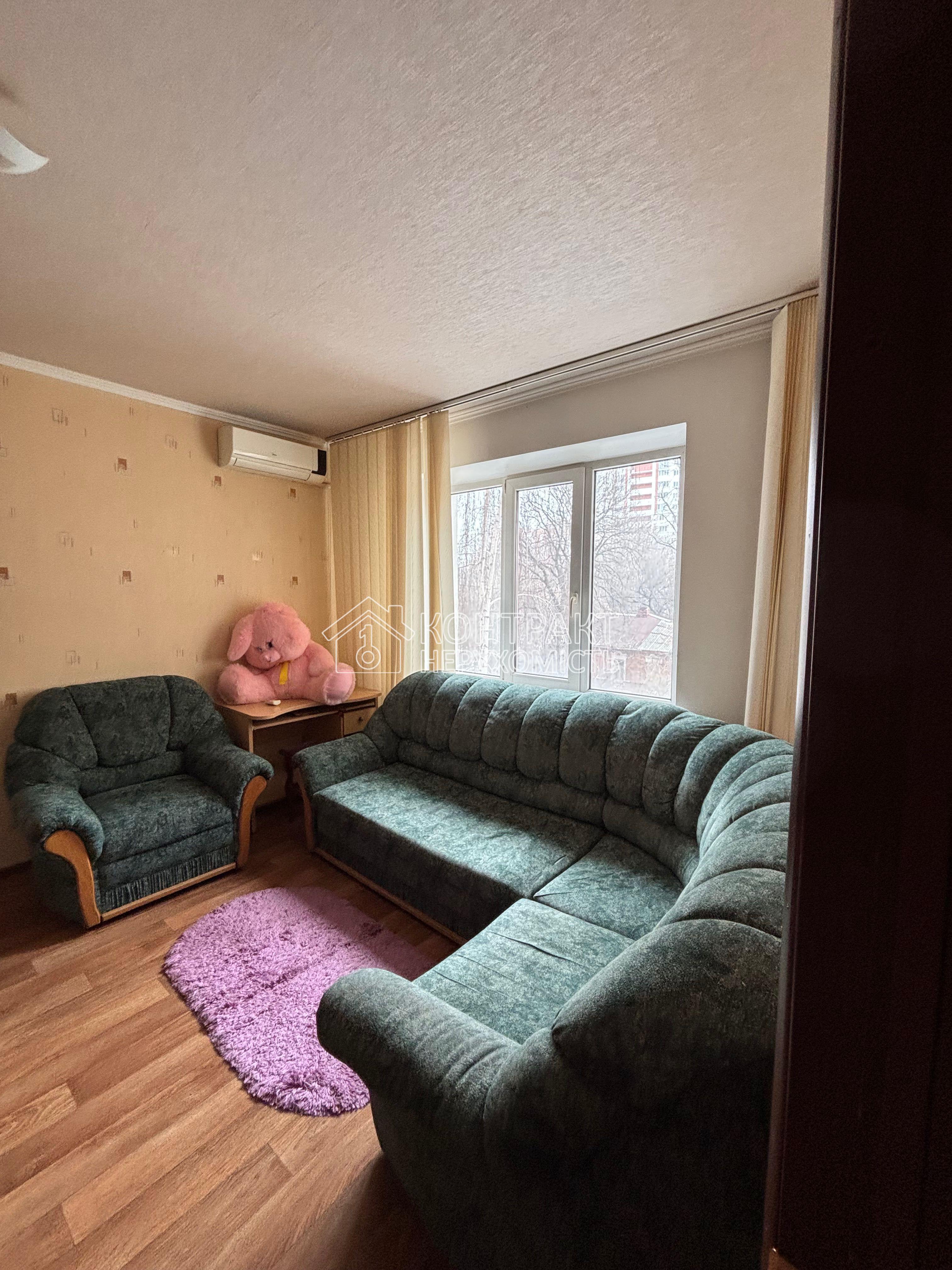 Здається 1х кімнатна квартира Лопанська 31