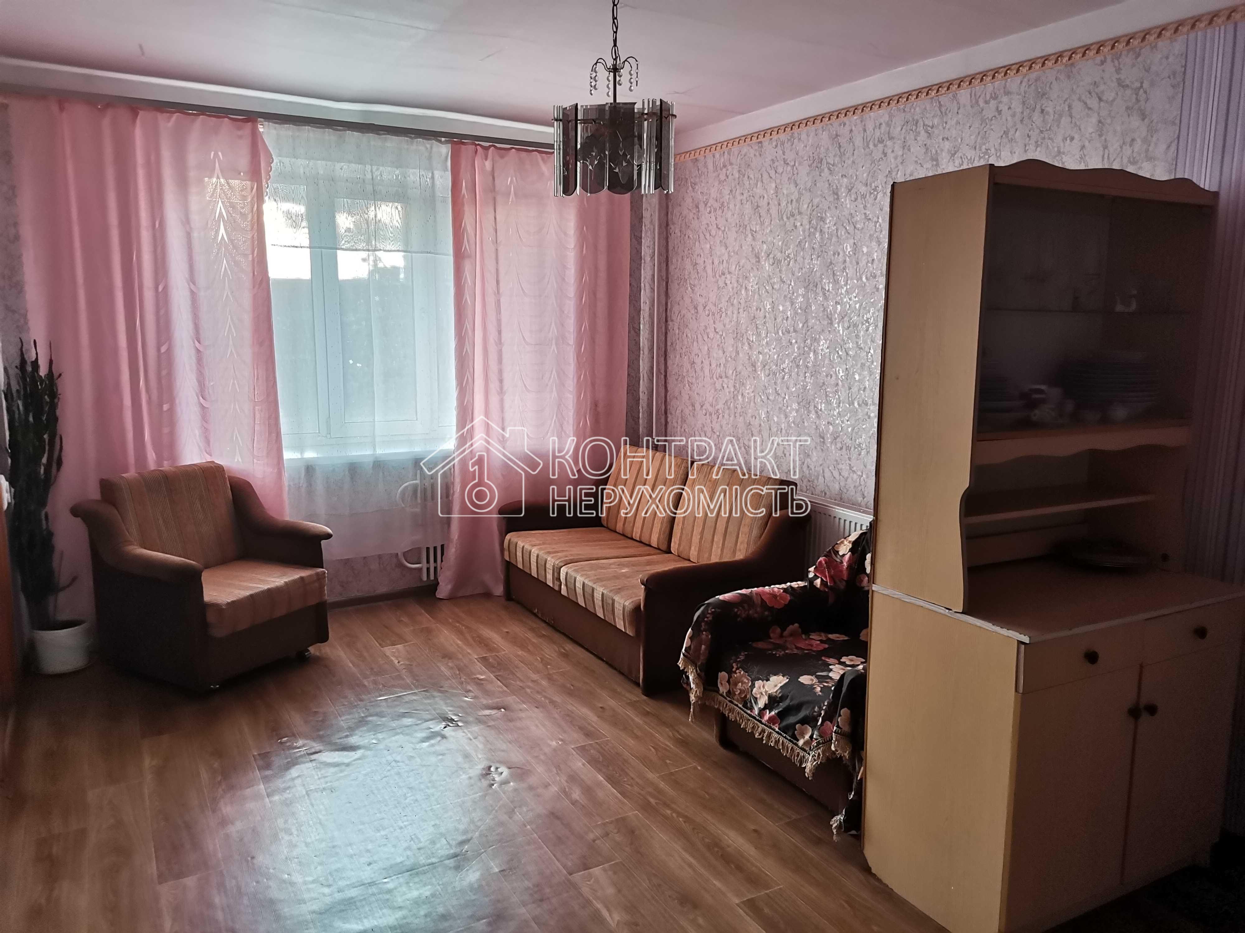 Здаються 2 кімнати у гуртожитку на Клочківській