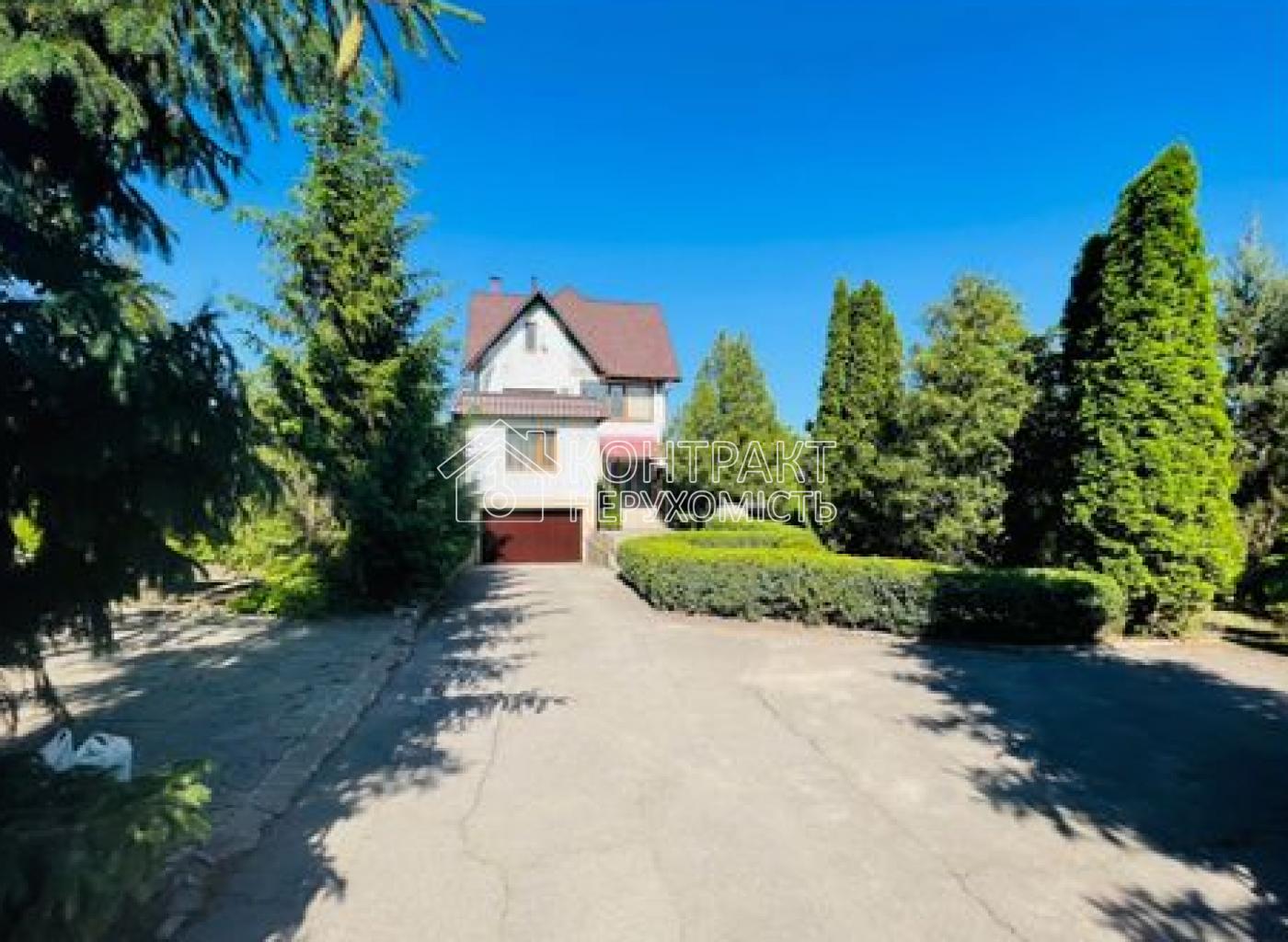 Здається будинок в довгострокову аренду