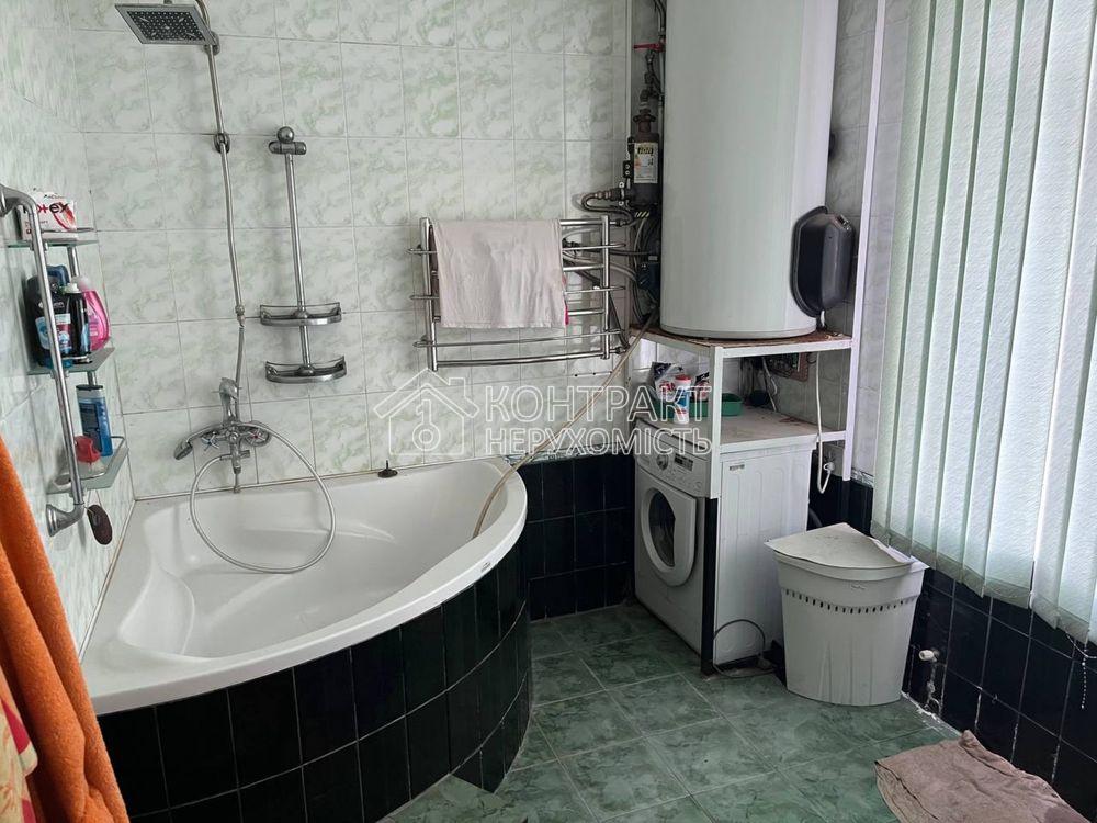 Продам 2этажный дом на Большой Даниловке