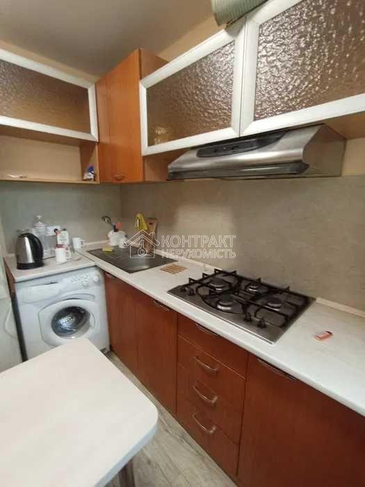 Продам 2-к проспект Гагарина, метро Спортивная, Левада