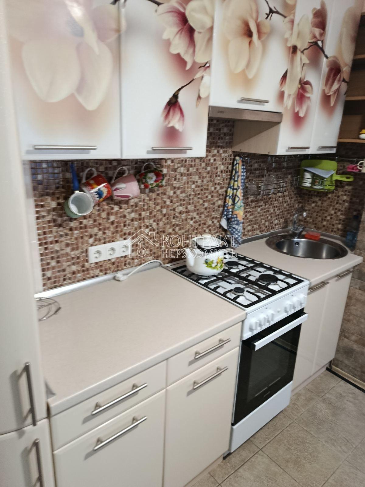 Продається 2к квартира на Байрона