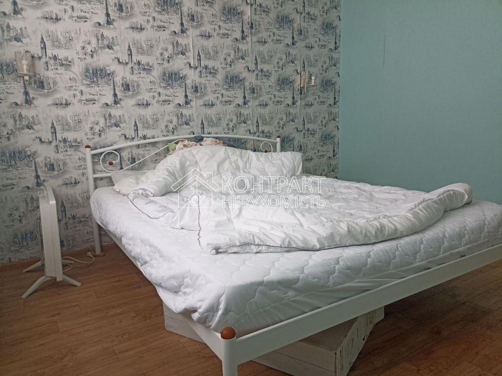 Продам 2-кімнатну квартиру біля м. Ботанічний сад!