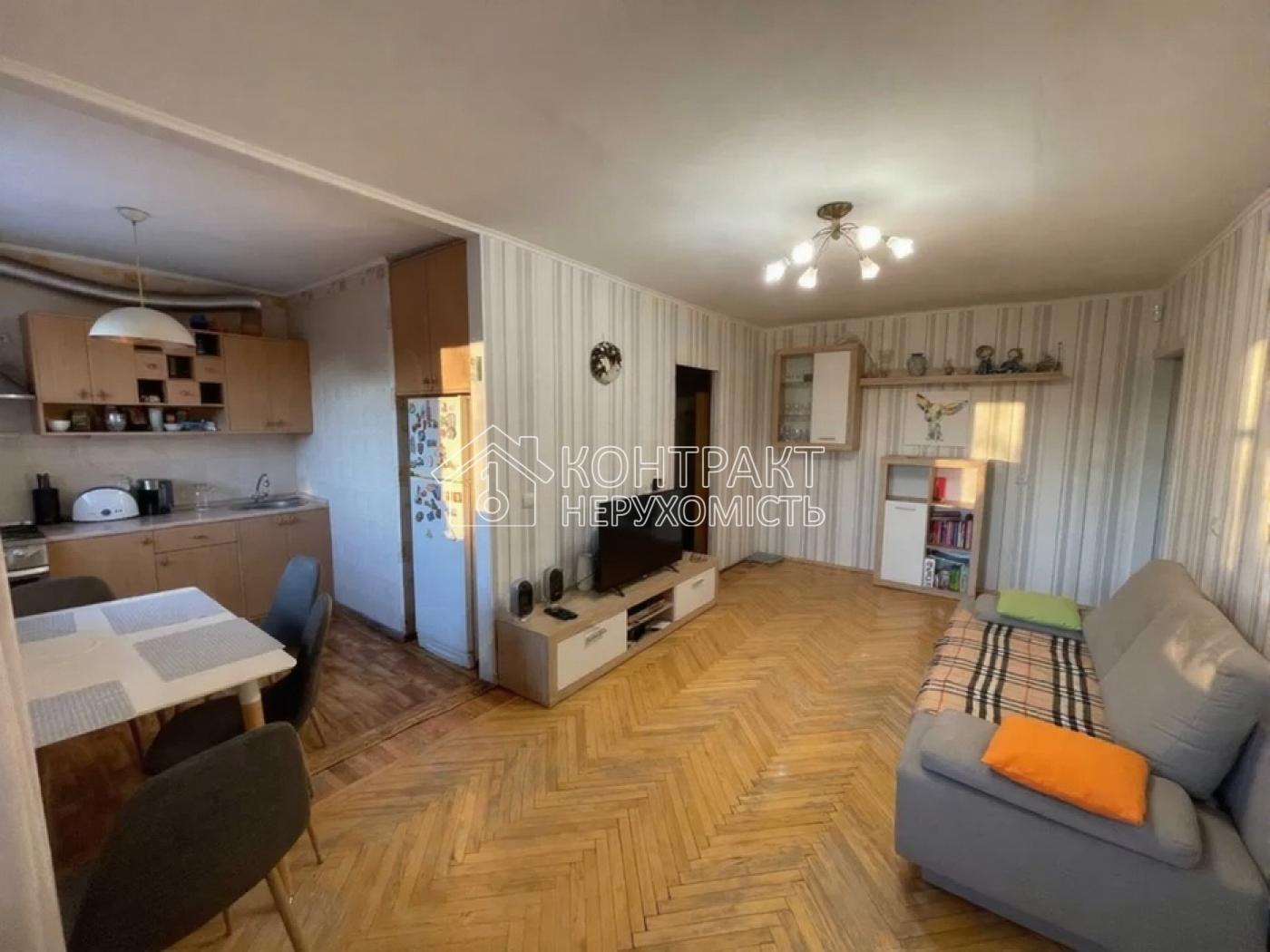 Продаж 3к квартири 57.5 кв. м на вул. Вартових Неба 52