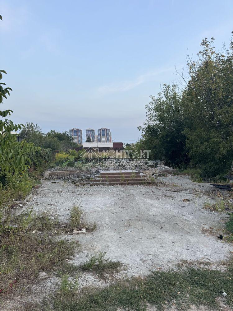 Участок Науки 65 с фундаментом-плитой, газом светом и водой, возле м 23 Серпня