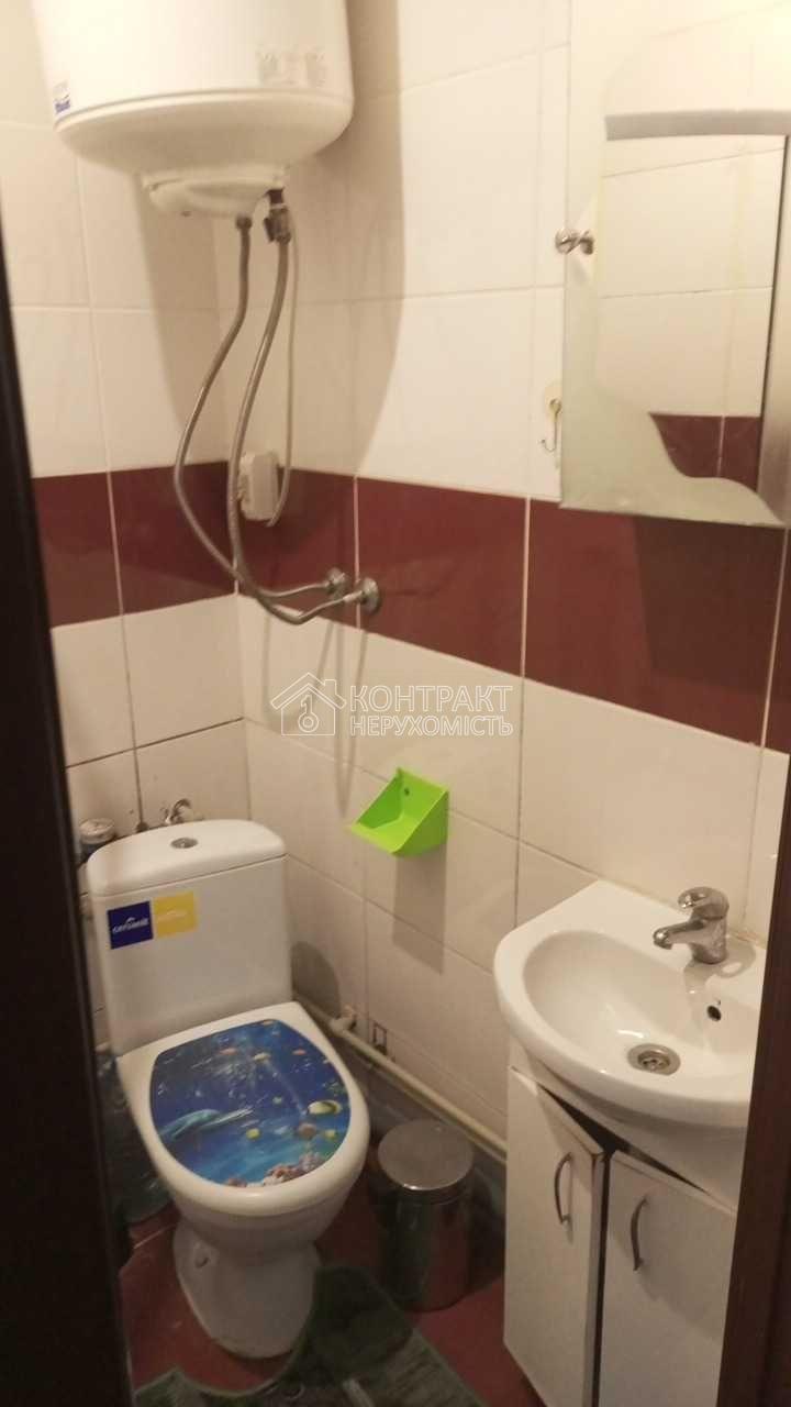 Здається гостинка біля Локомотиву