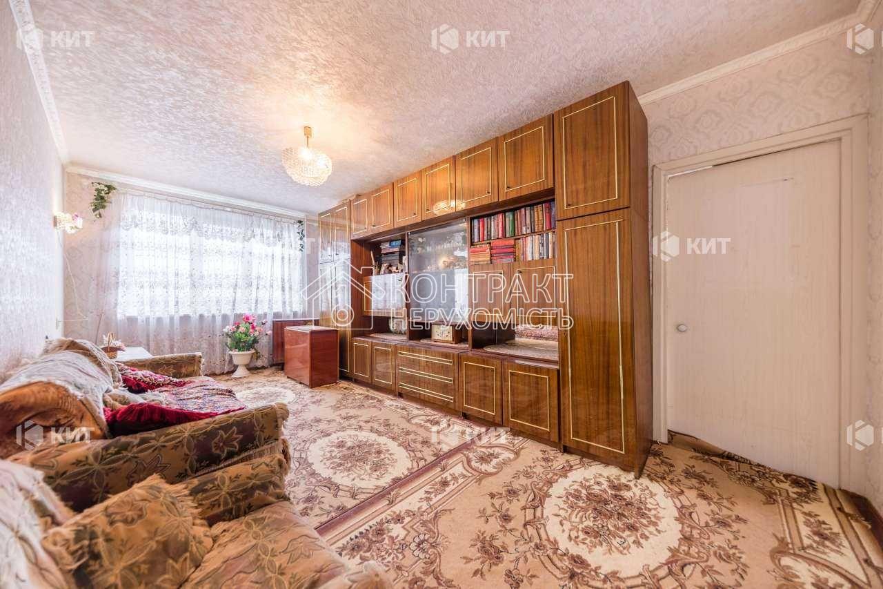 Продається 3к квартира на Залютино