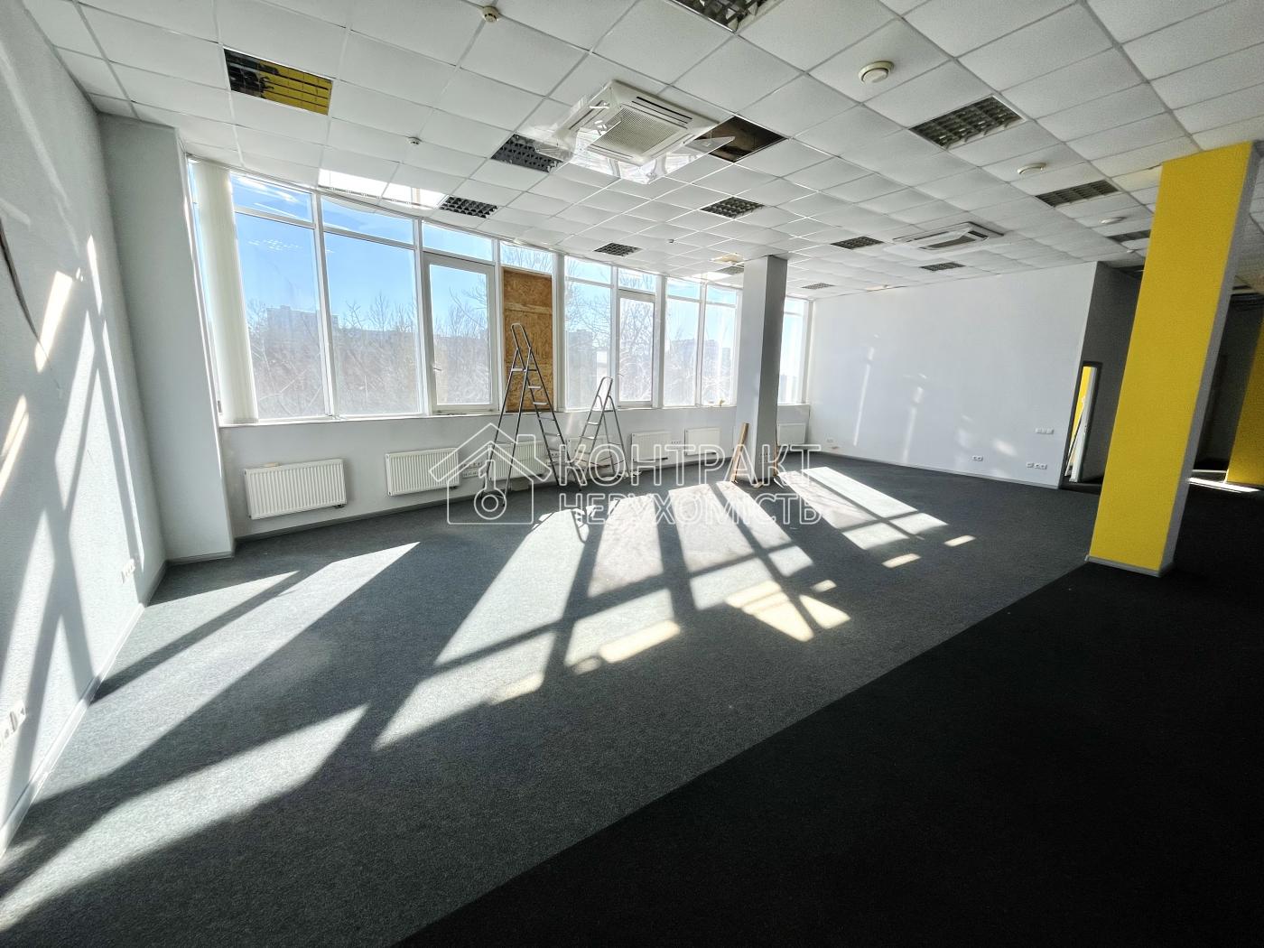 Оренда окремої офісної будівлі, 2 хв. М. Бот. Сад, 403 м2