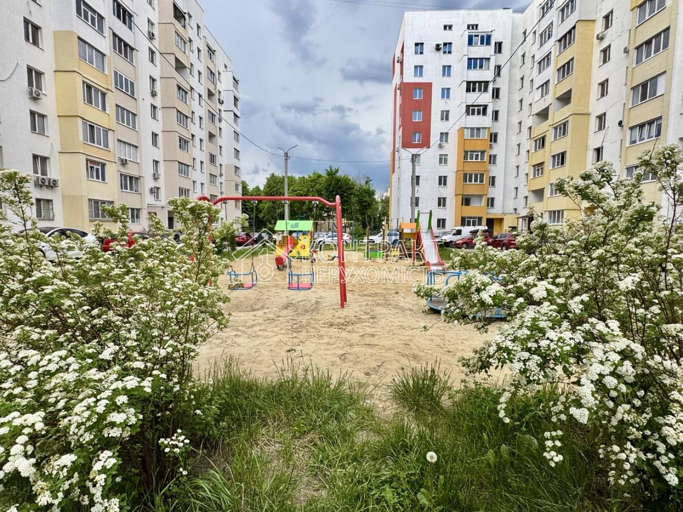 Продам 3 к квартиру ЖК "Миру-2", будівельний стан, метро 5 хв.