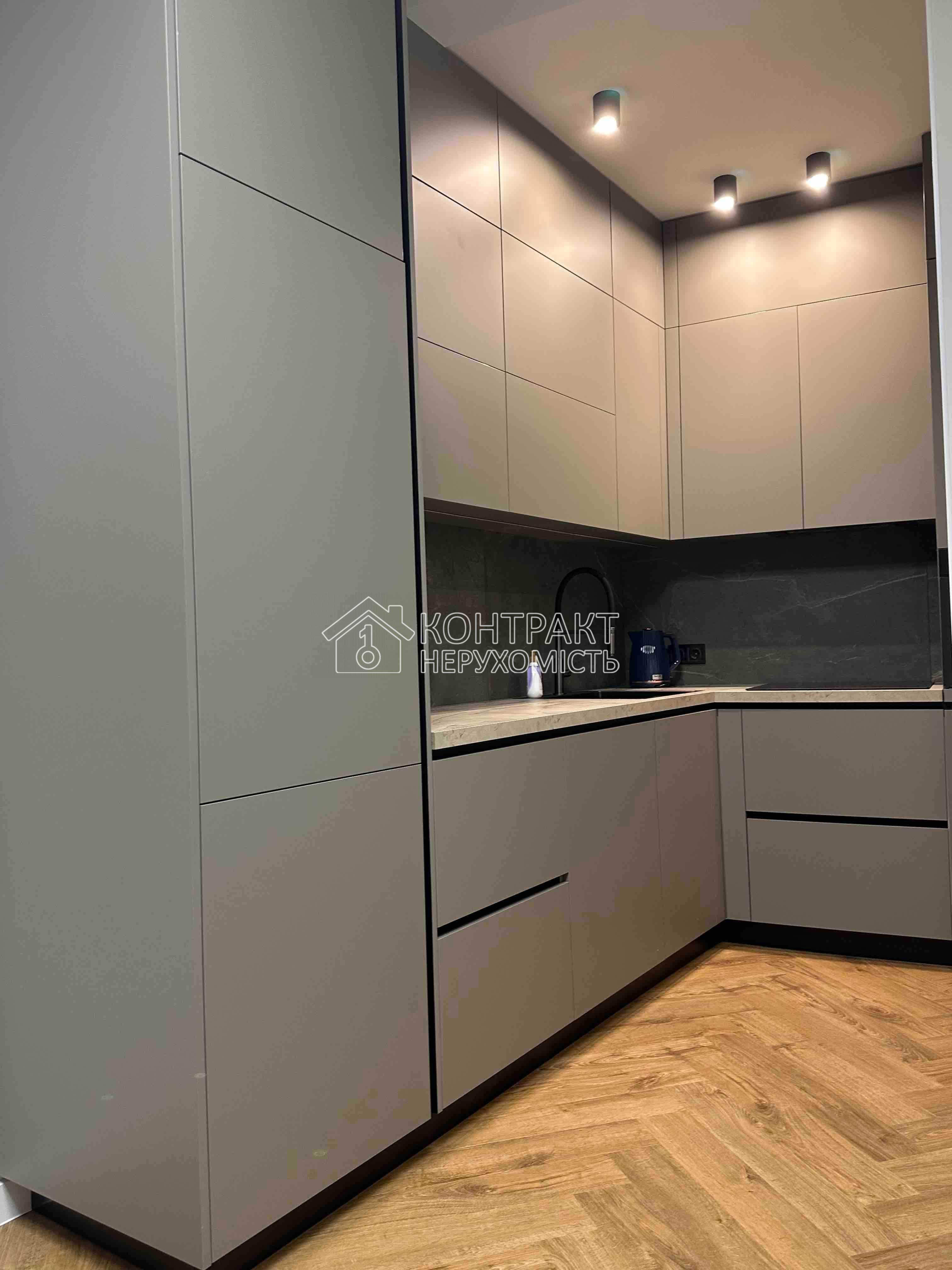 Здам квартиру в Центрі метро Ярослава Мудрого