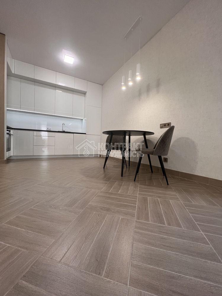 Продаж вишуканої сучасноі квартири Монте Плаза