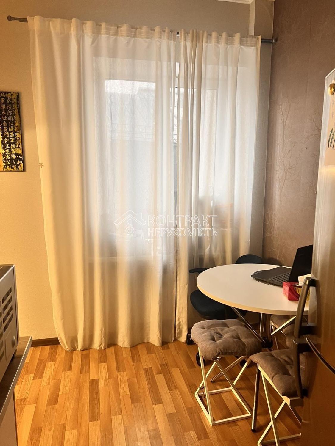 Продам 3 к.,75 м2,вул.Чорноглазівська метро Бекетова