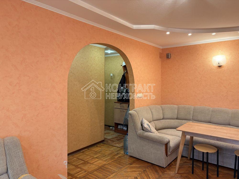 Продаж 3 кімнатну квартиру