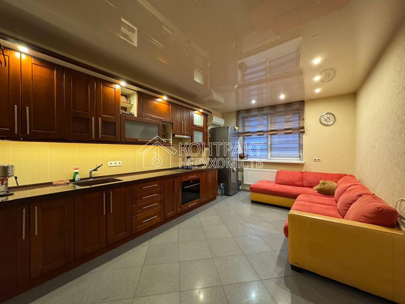 Продаж 2к квартири Клочківська Центр Павлівка новобудова торг