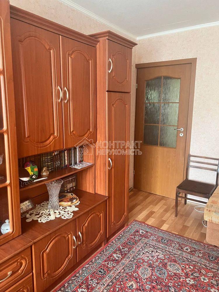 Продам 2 кв. біля метро Студентська Гвардейців Широненців.