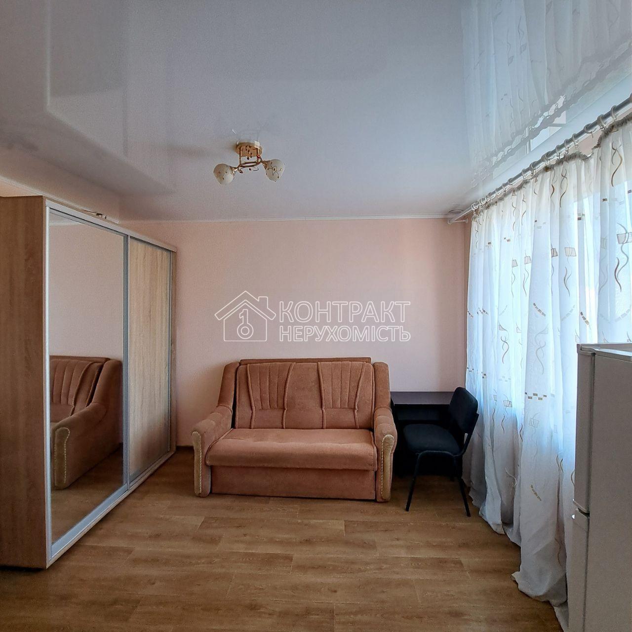 Здається в центрі малогабаритна 2 кімнатна квартира