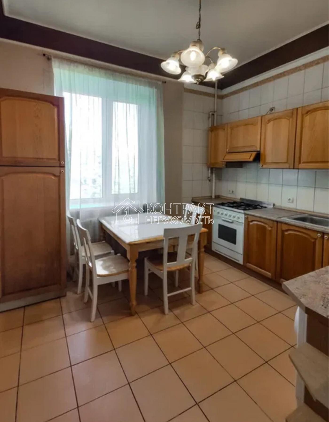 Продаж 3к квартири сталінка метро Холодна Гора