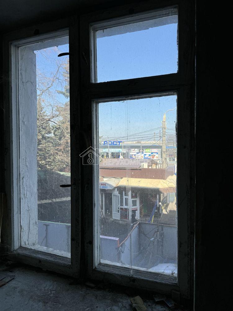 Продаж 1к.кв метро Дворец спорта.