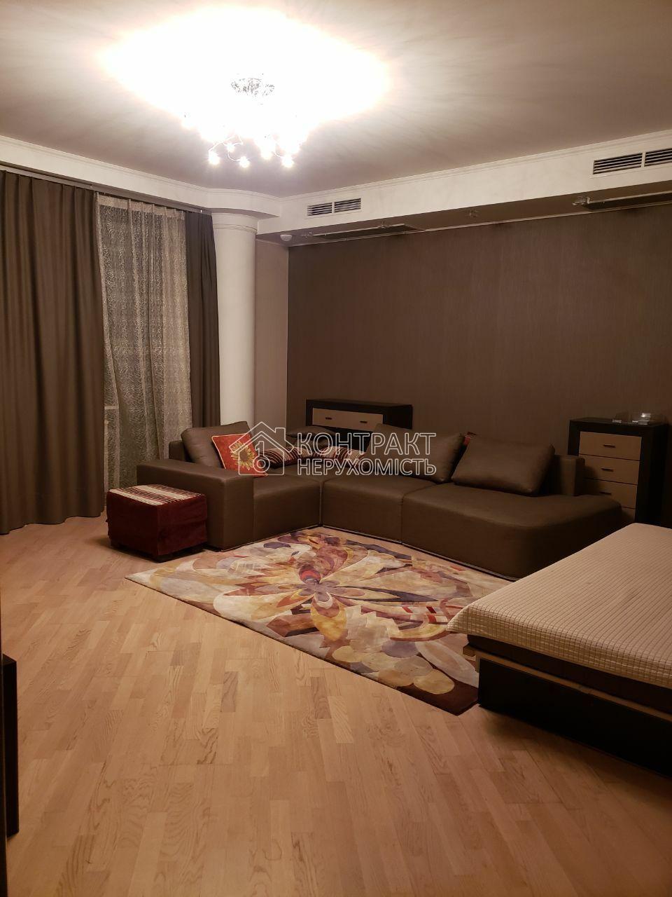 Здається 3 кімнатна квартира Павлове Поле