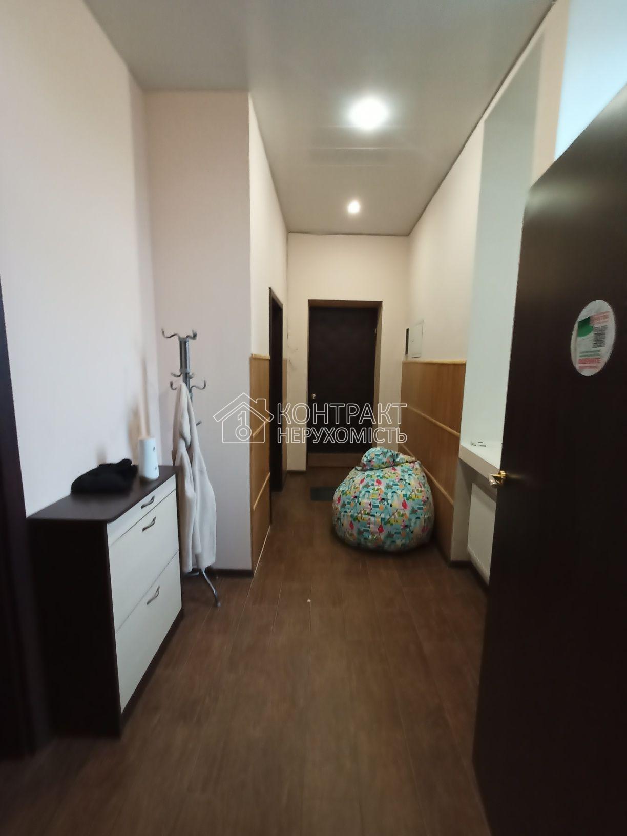 Сдам помещения в центре , второй этаж