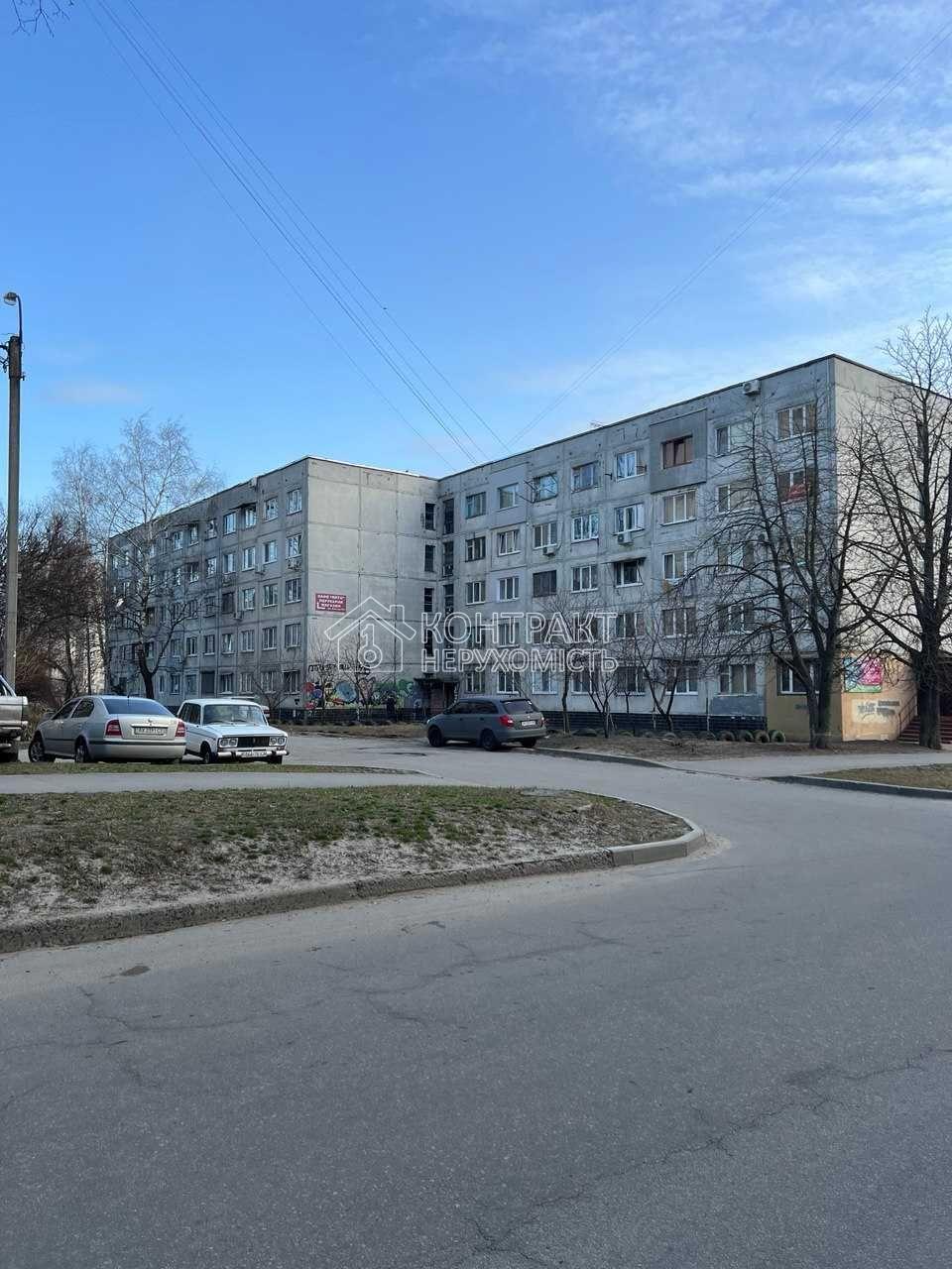 Продам затишну гостинку біля м. Студентська.