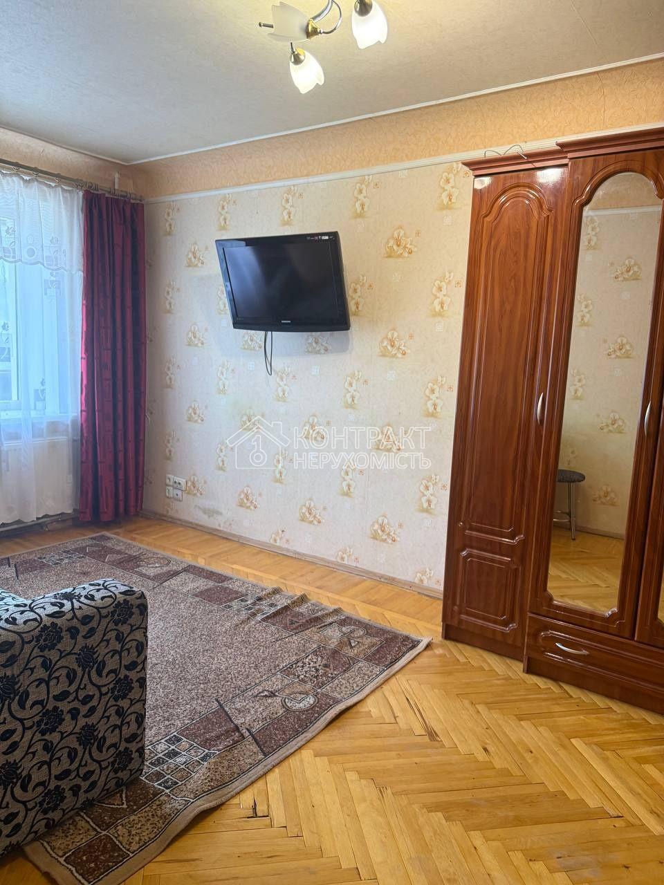 Продам 1 кімн.квартиру вул.Харківських Дивізій 5/1 (метро Палац Спорту )