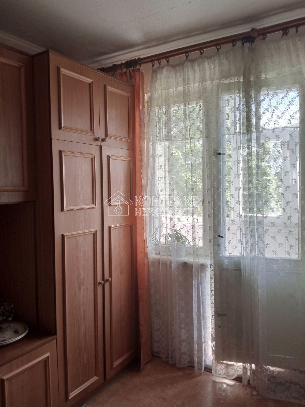 Продам 1-квартиру метро Палац Спорту
