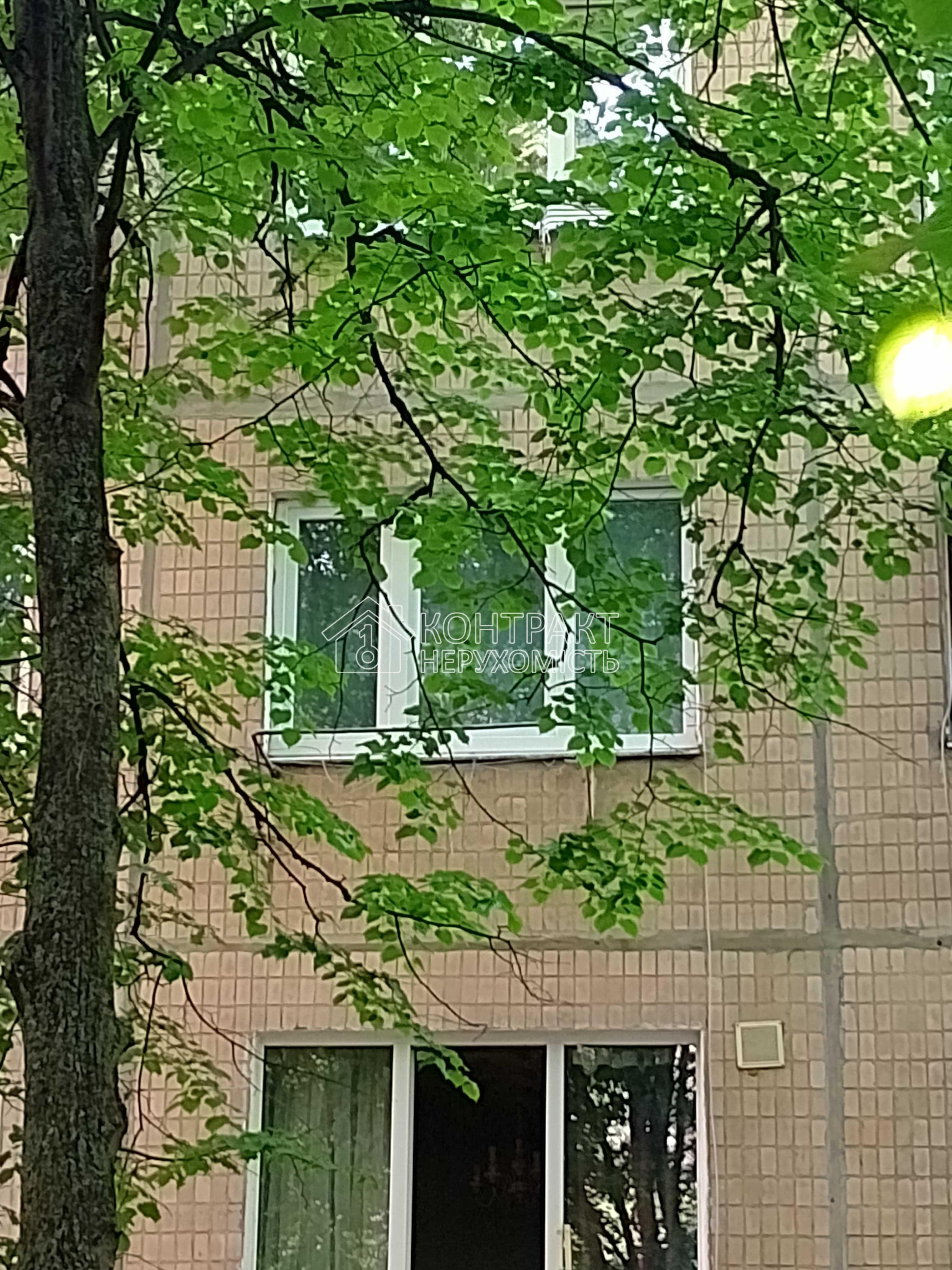 Сдам гостинку на Салтовке Гарибальди.