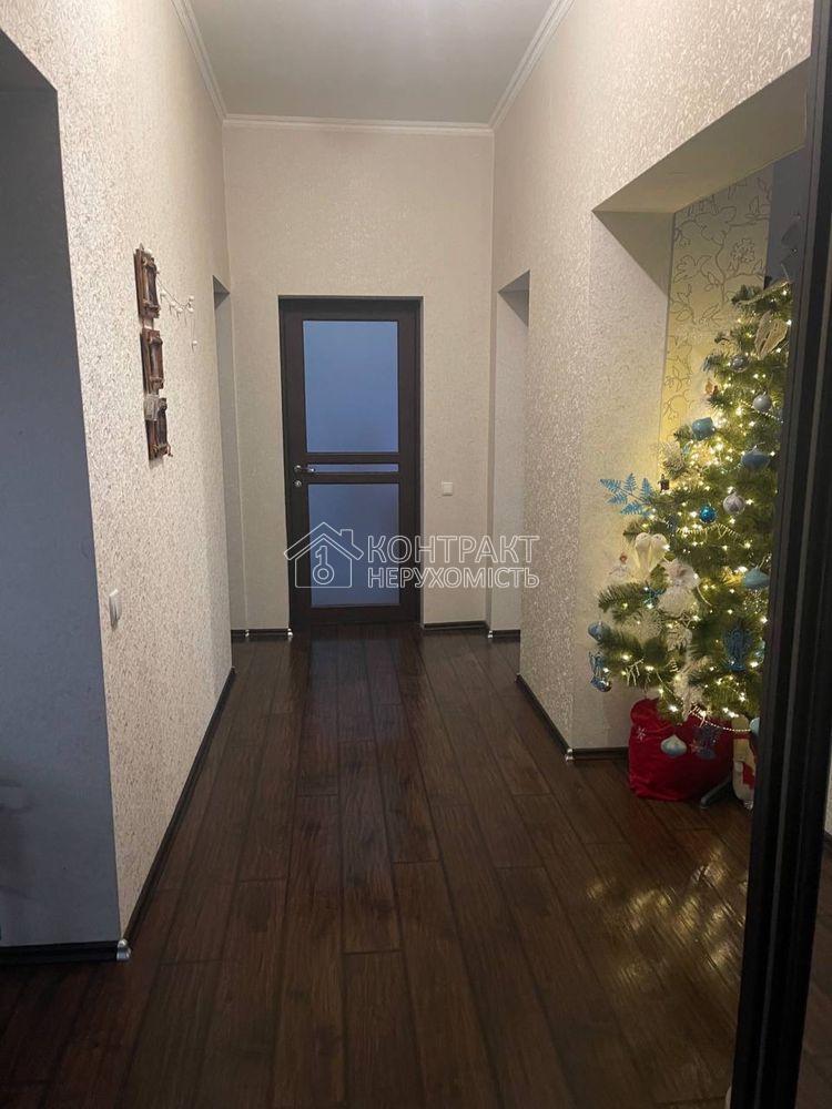 Продається 3 к квартира м.Захисників Украіни