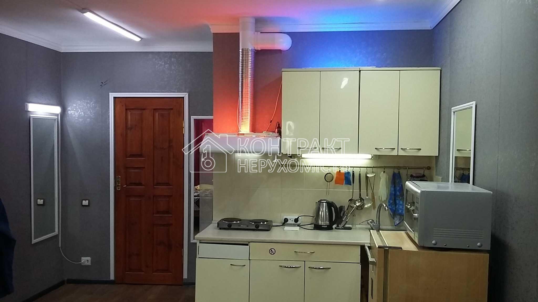 Продається 1к квартина район Левада