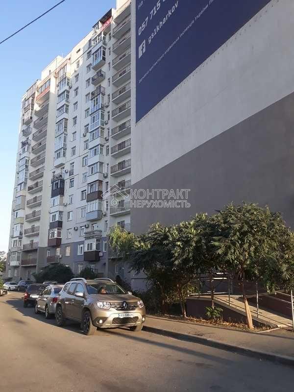 Продаж двокімнатн. квартири в центрі на Греківській