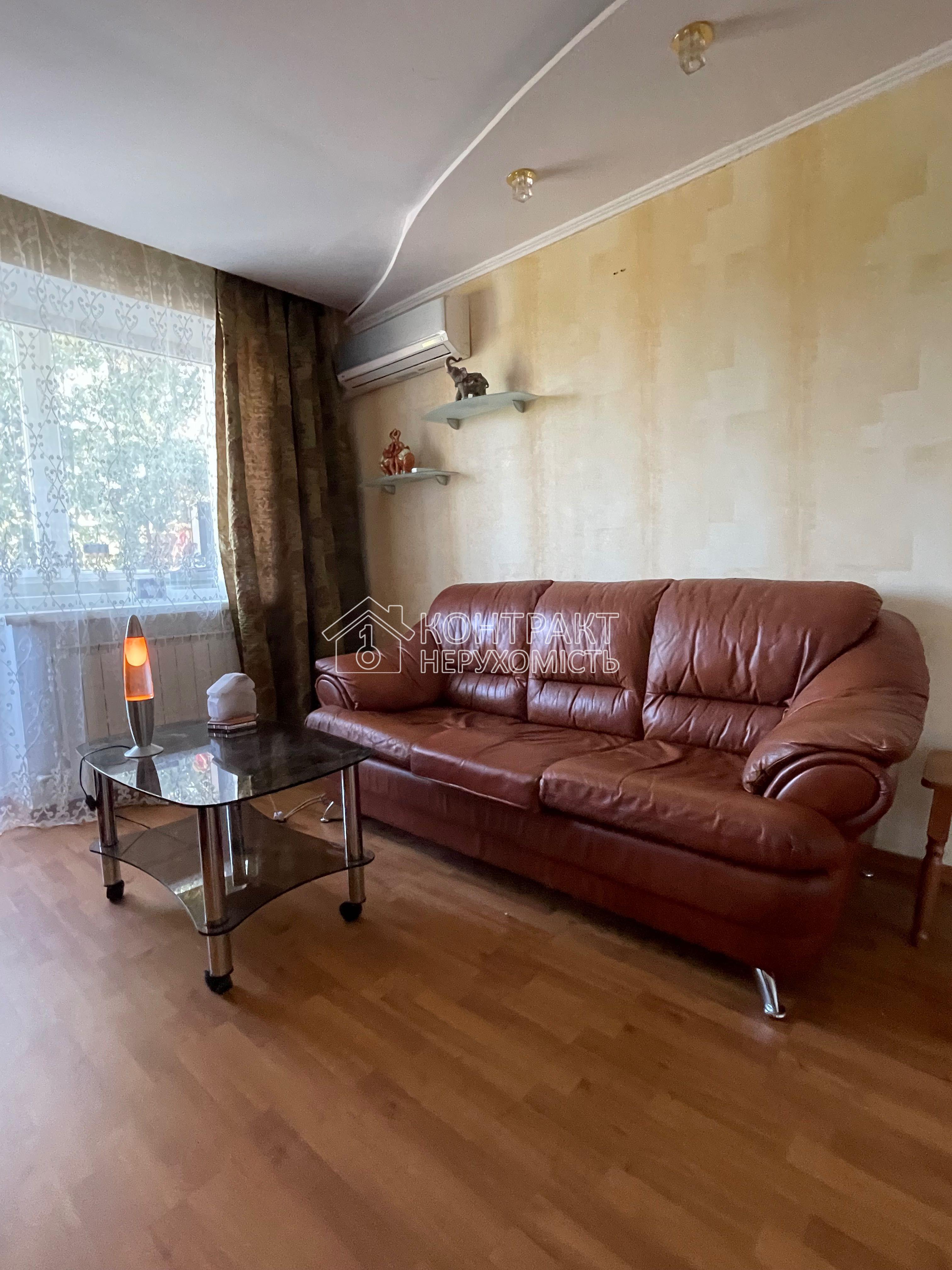 Продам 2 комн в центрі Харкова проспект Науки