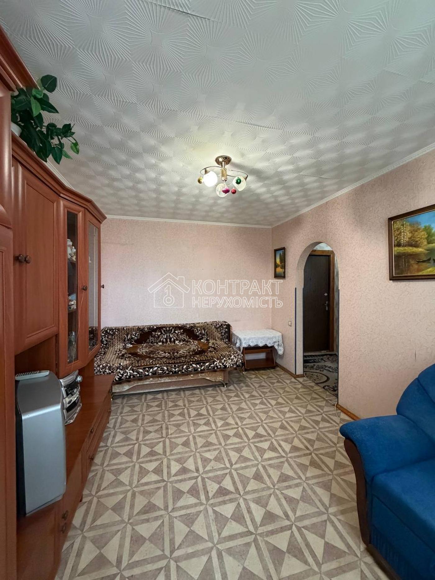 Продам 1 комнатную на бул.Ивана Каркача