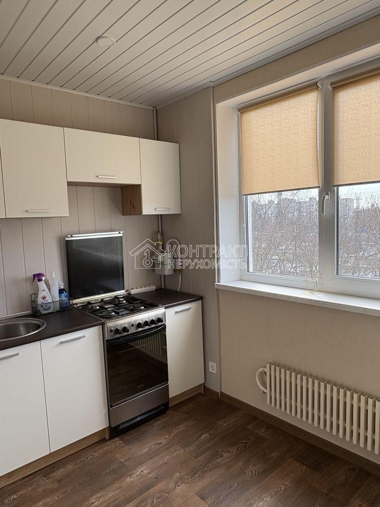 Здається 2 к квартира м Палац Спорту