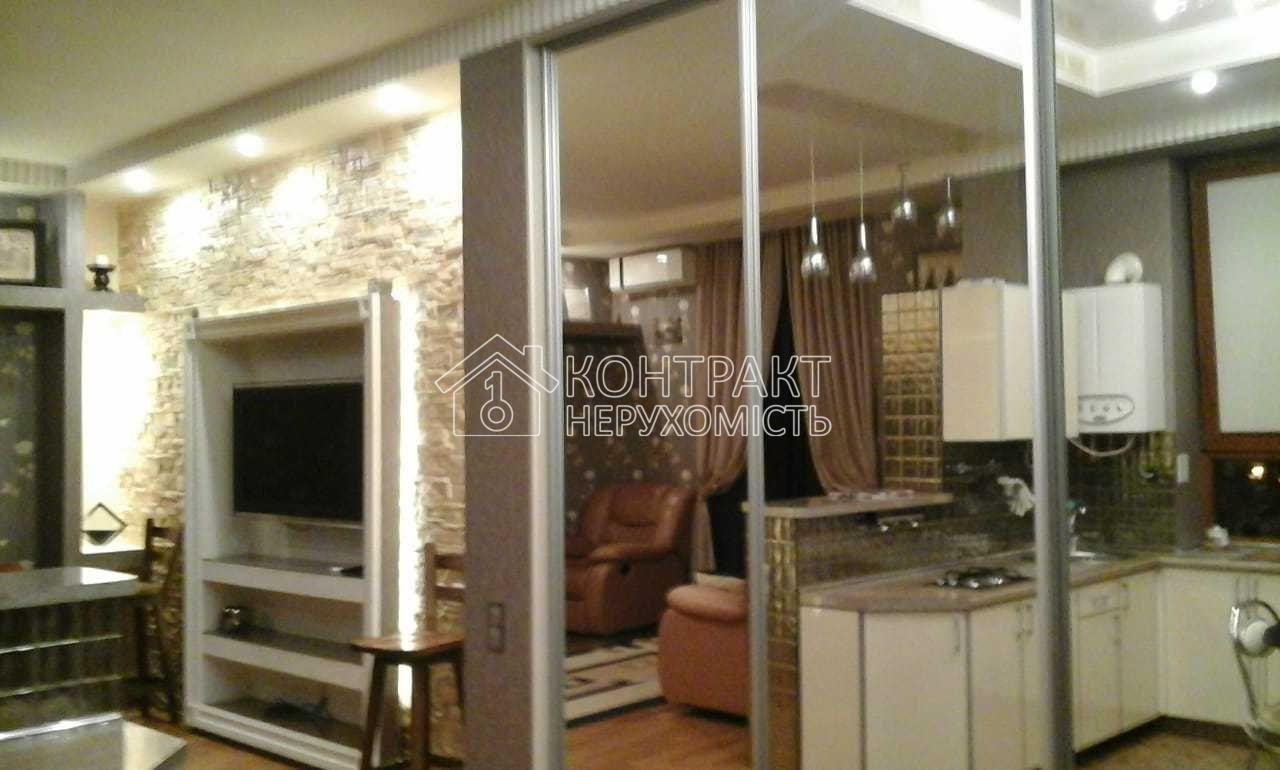 Сдам 2к квартиру возле метро Научная