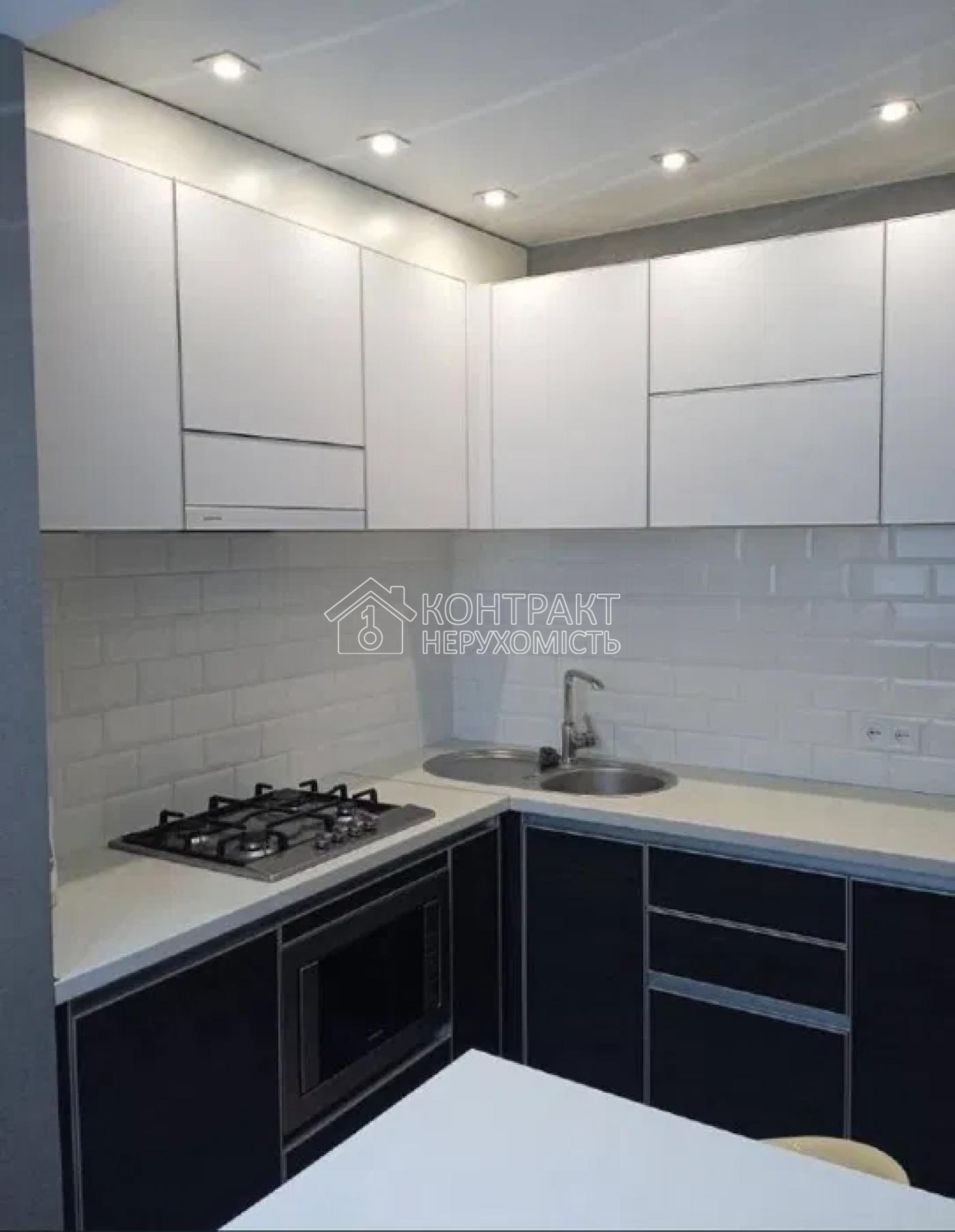 Однокімнатна квартира Центр Наукова